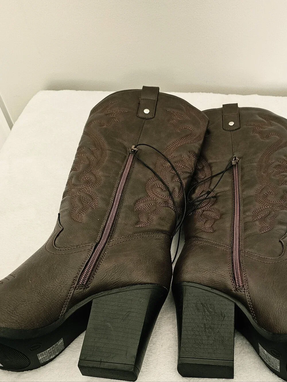 Forever 21 New Faux Leather Brown Women’s Tall Cowgirl Boots Knee-High Sz 7
